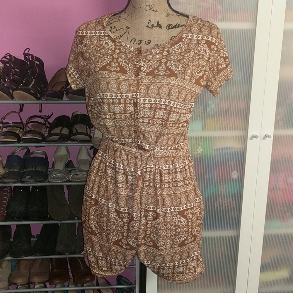 NWT Brown Romper sz S